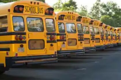 स्कूल बस सेवा