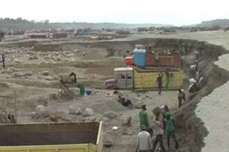 खनिज निकासी