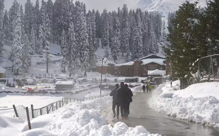 Snowfall in Uttarakhand